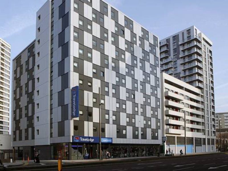 Travelodge London Stratford Hotel Exterior photo